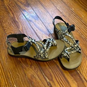 Chaco sandals with big toe strap, in good condition!
